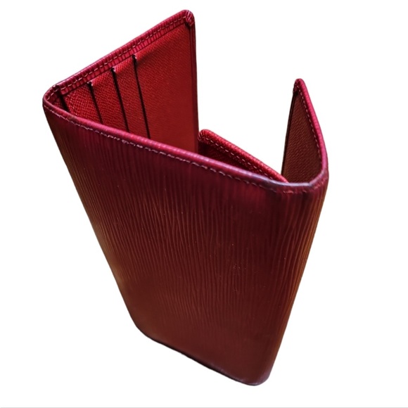 Louis Vuitton Red EPI Long Snap Sarah Wallet - Picture 3 of 13
